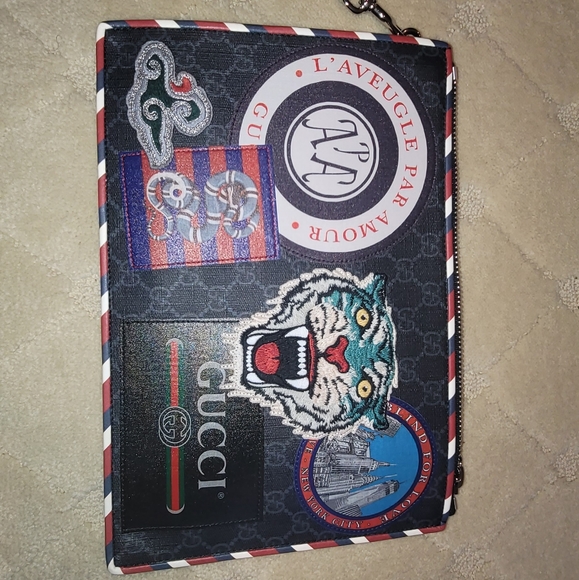 Meet your Posher, Jon - Picture 2 of 5